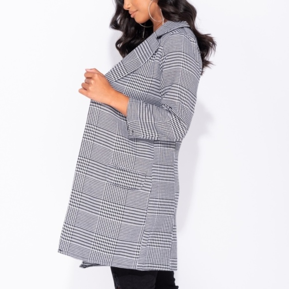 Kendall Black & White Checked Plaid Midi Blazer - Picture 6 of 8
